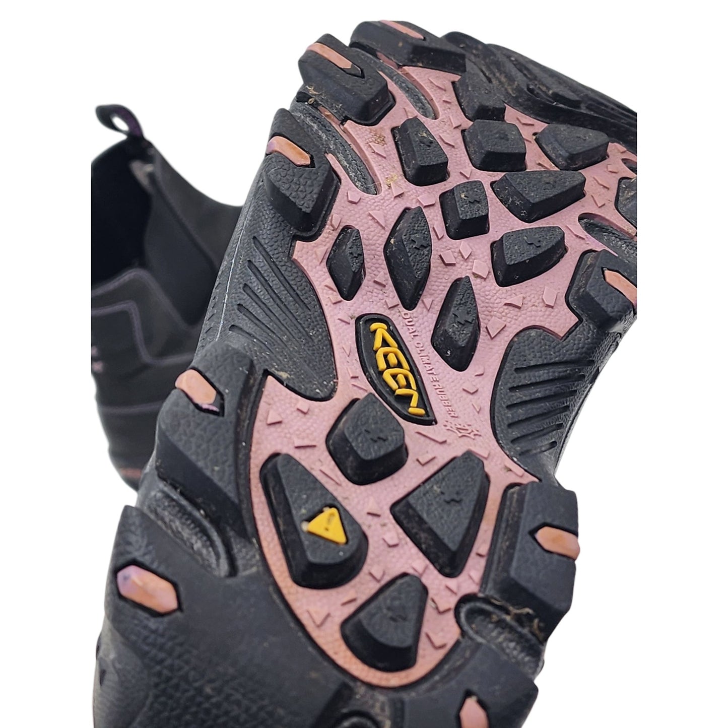 KEEN Boots Women 9 Dry Warm M+A Traction Leather Pull On 200g Chelsea Ankle 5299
