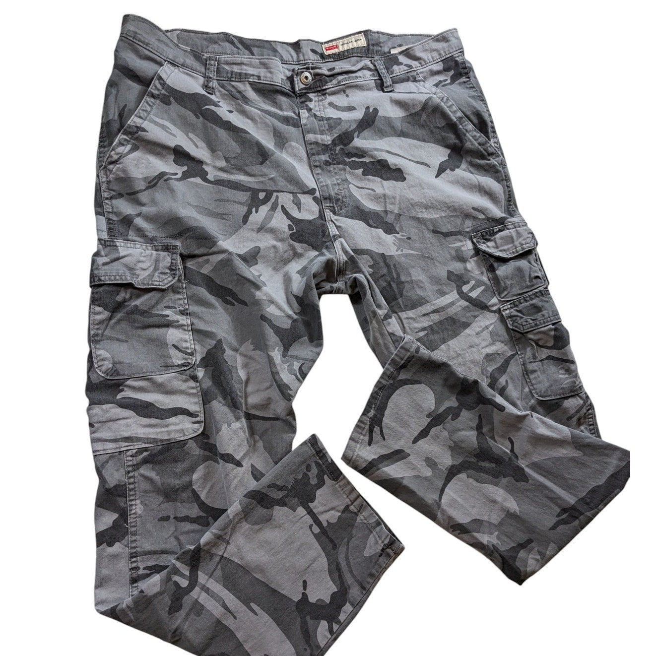 Wrangler Cargo Pants Men Size 40x32 Gray Camouflage Regular Taper Stretch Cotton