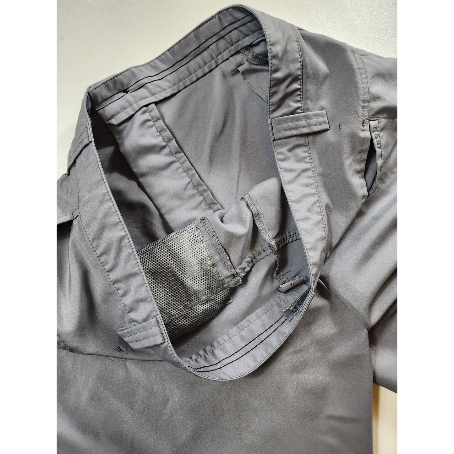 IZOD Golf Shorts Mens Size 36 Gray XFG Chino Flat Pockets Belt Loops Summer