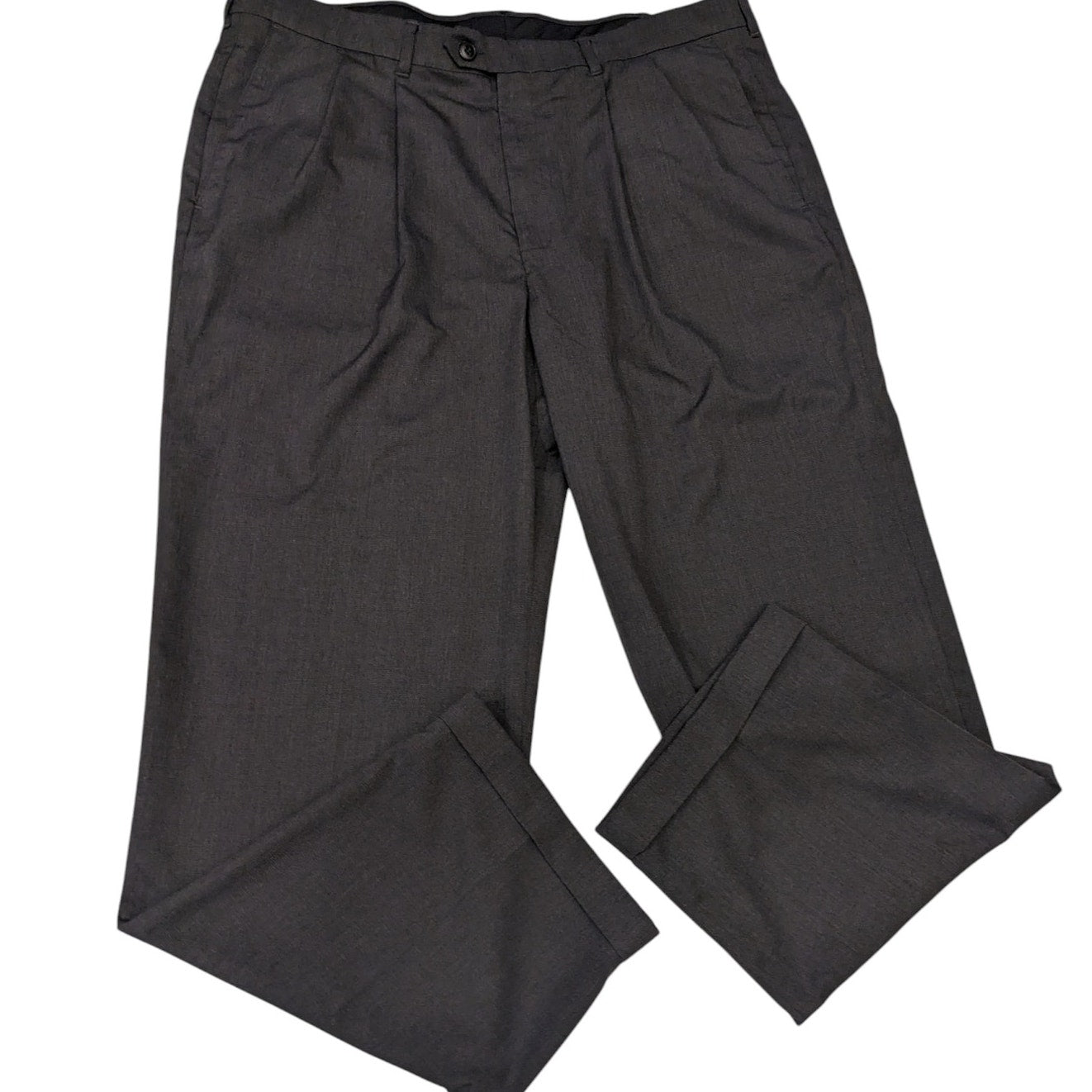 Haggar Pants Mens 38x32 Gray Dress Slacks Pleated Front Cuffed Hem Classic Fit