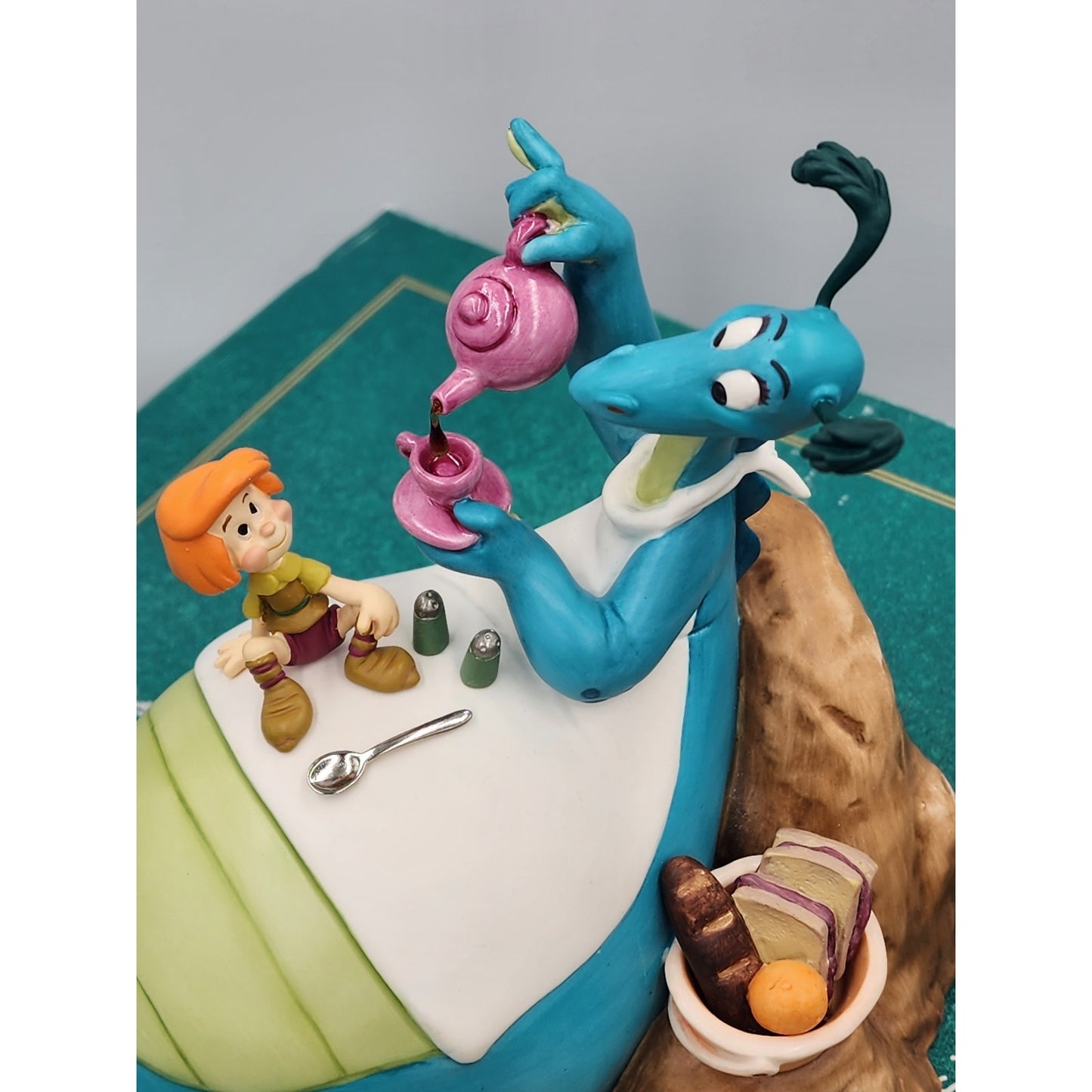WDCC Reluctant Dragon Boy Tea More The Merrier LE Vintage Disney Retired COA Box