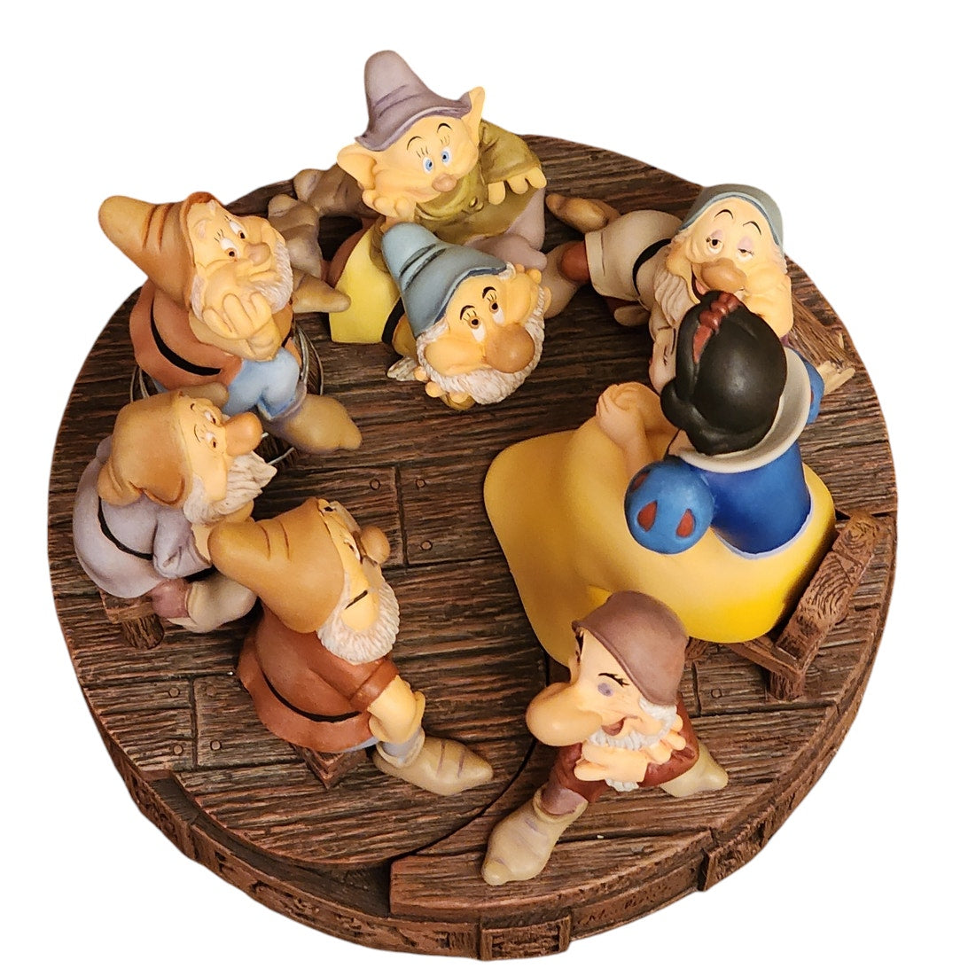 Disney Markrita Snow White Seven Dwarfs Decor Trinket Box Apple Pin Jewelry Box