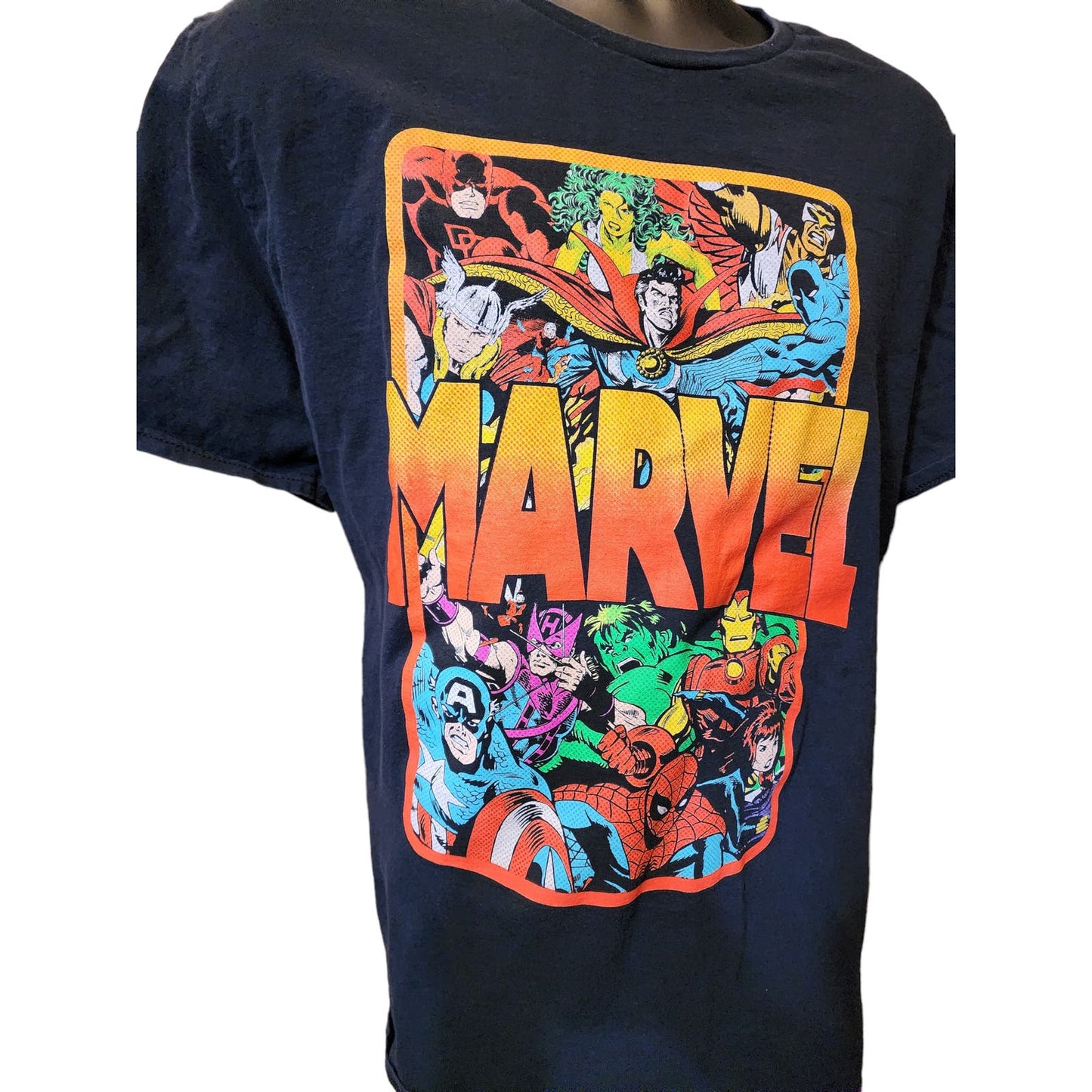 Marvel T Shirt Mens XL Crew Neck Superhero Graphic Retro Tee Bold Short Sleeve
