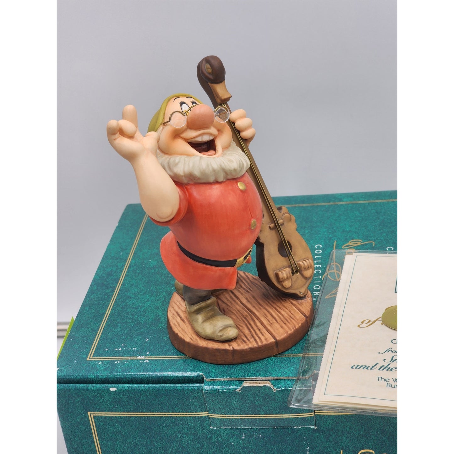 WDCC Doc Snow White Seven Dwarfs Cheerful Leader Disney Vintage Retired Box COA