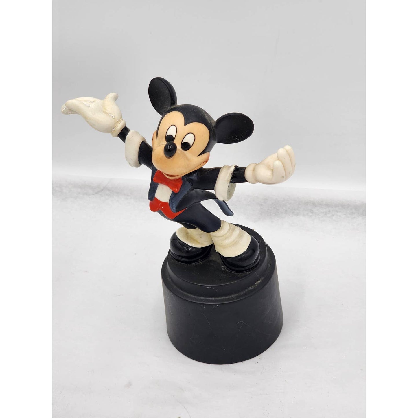 WDCC Figurine Walt Disney Collection Symphony Hour Maestro Mickey Mickel Mouse