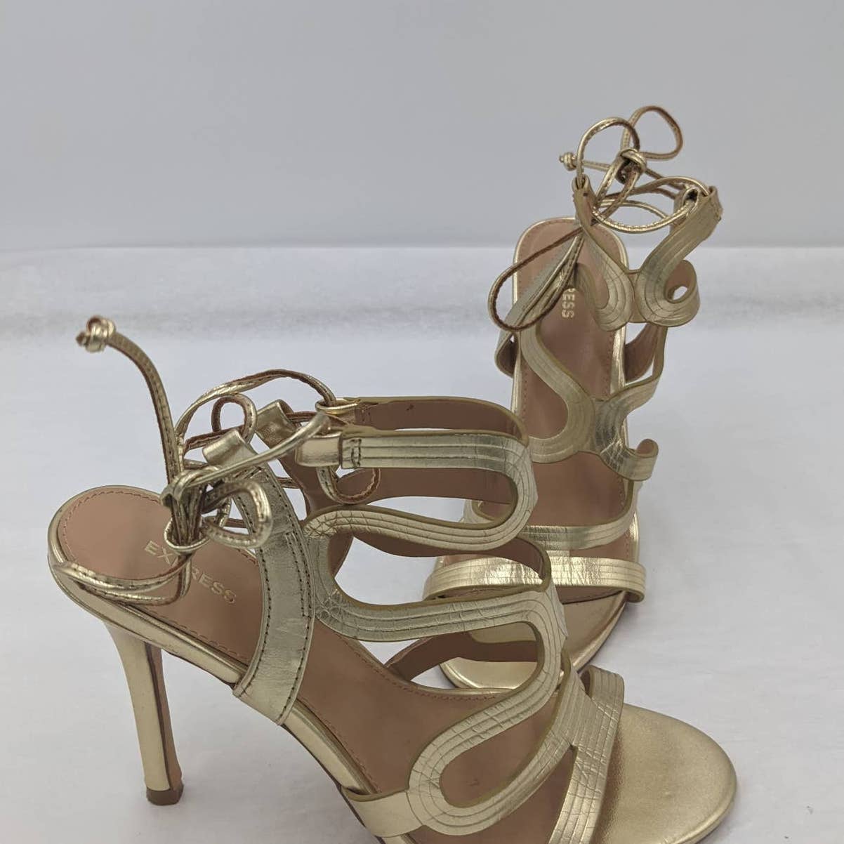 Express Womens Gold Open Toe High Heels Size 8