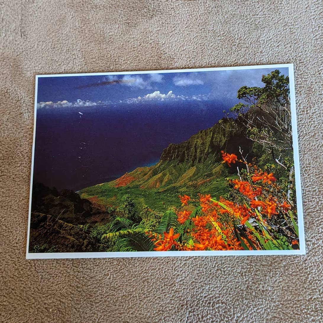 Vintage Hawaii Postcard Lot Waikiki, Kalalau, USS Arizona Memorial Pearl Harbor