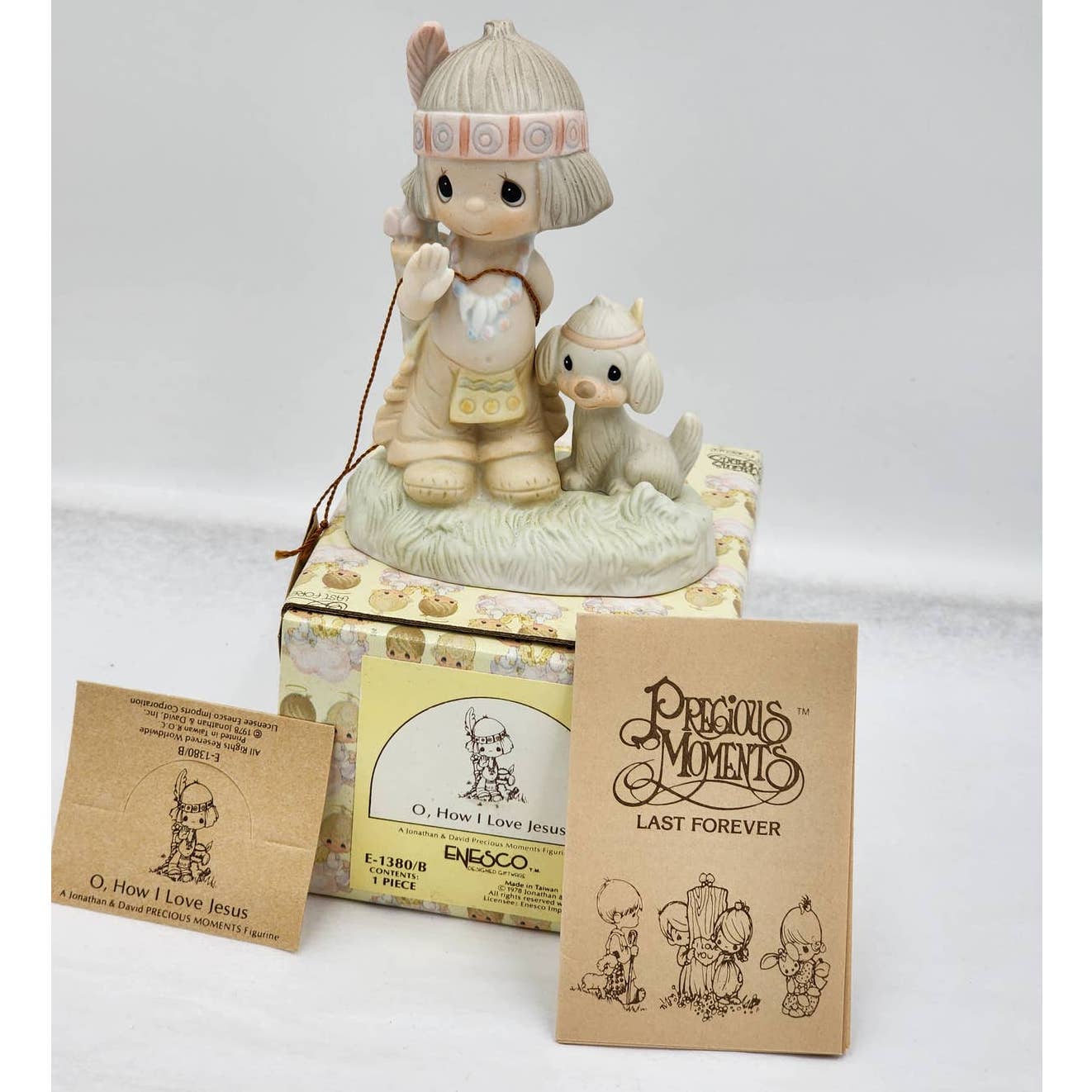 Precious Moments Figurine O How I Love Jesus E-1380/B 1978 Box Tags